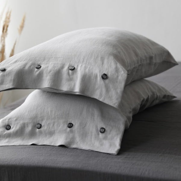 Linen Pillowcases with side buttons "Beatrice"