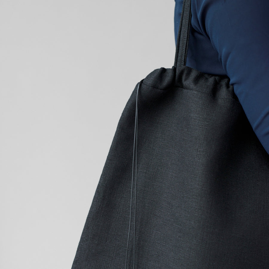 Drawstring shoulder tote bag black linen